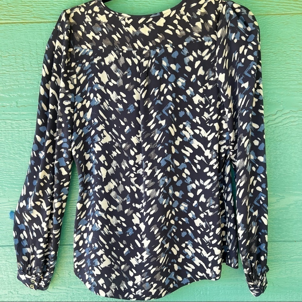 100% SILK CLASSIQUES ENTIER BLOUSE WATERCOLOR LS SIZE SMALL - Picture 7 of 8